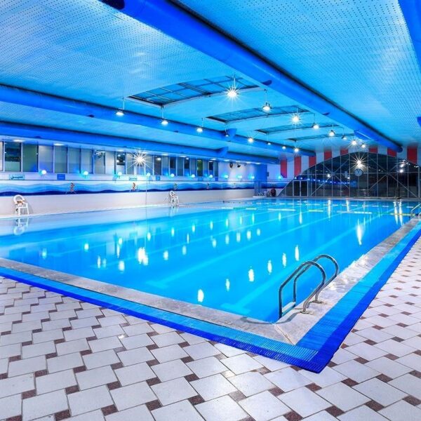 ویژگی های یک استخر خوب در سرعین